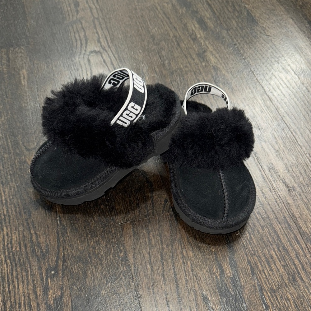 UGG Kids Black Fluffy Slippers